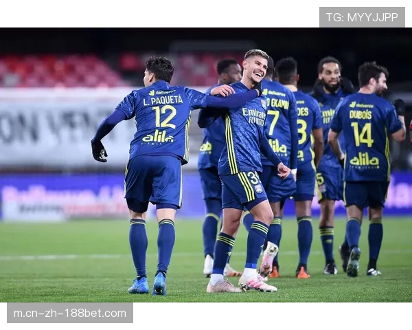 里昂布兰克调教进攻体系 法甲传统劲旅寻求突破